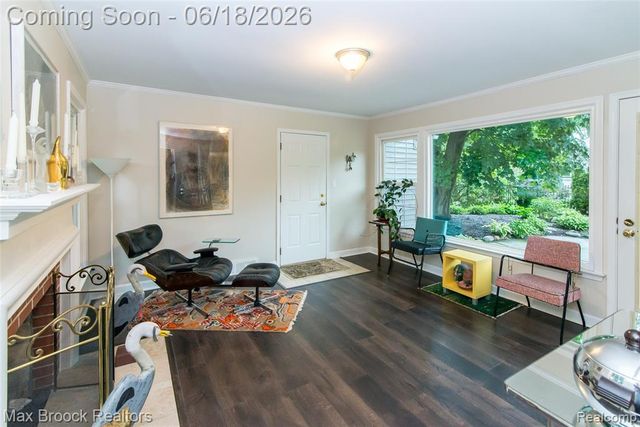 6799 E Dartmoor Road, West Bloomfield, MI 48322