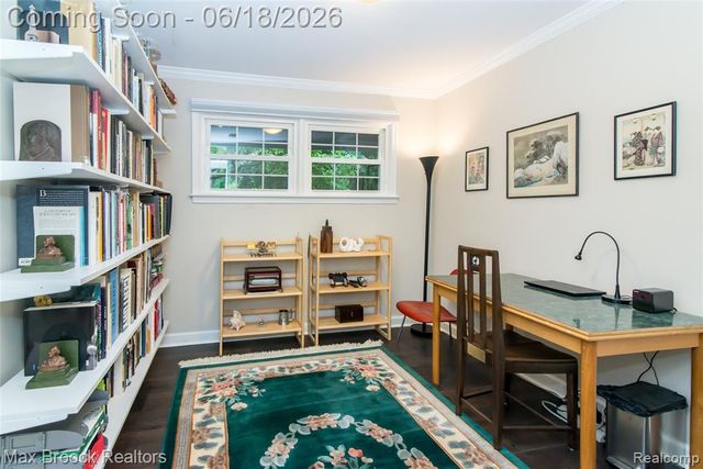 6799 E Dartmoor Road, West Bloomfield, MI 48322