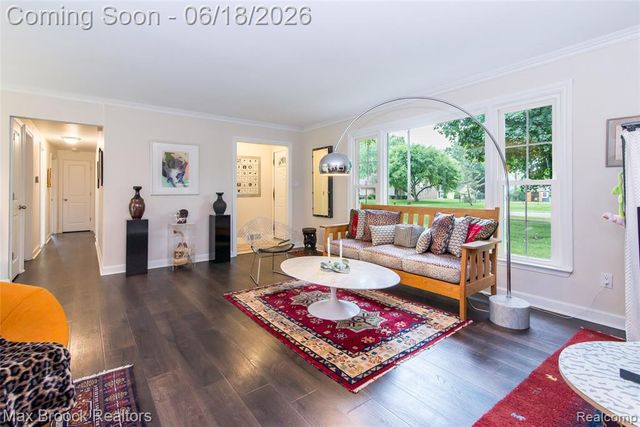 6799 E Dartmoor Road, West Bloomfield, MI 48322
