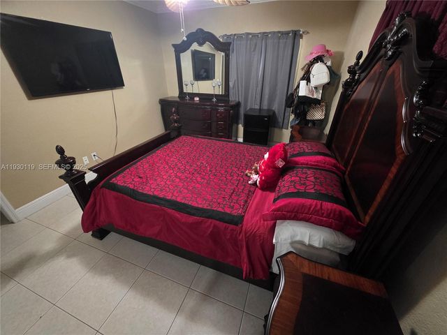 3600 E 5th Ave, Hialeah, FL 33013