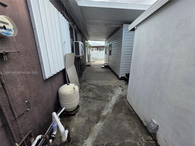 3600 E 5th Ave, Hialeah, FL 33013