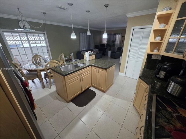 3600 E 5th Ave, Hialeah, FL 33013