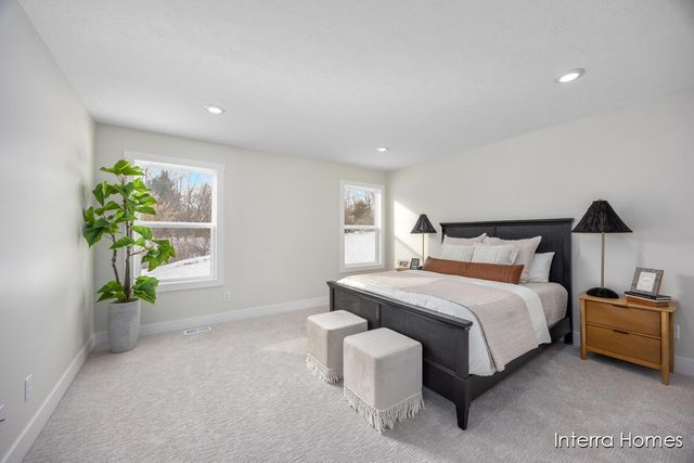 8344 Kettle Oak Drive Se, Caledonia Twp, MI 49302