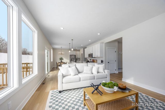 8344 Kettle Oak Drive Se, Caledonia Twp, MI 49302