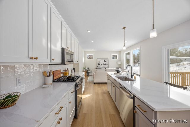 8344 Kettle Oak Drive Se, Caledonia Twp, MI 49302