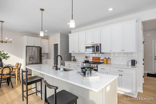 8344 Kettle Oak Drive Se, Caledonia Twp, MI 49302