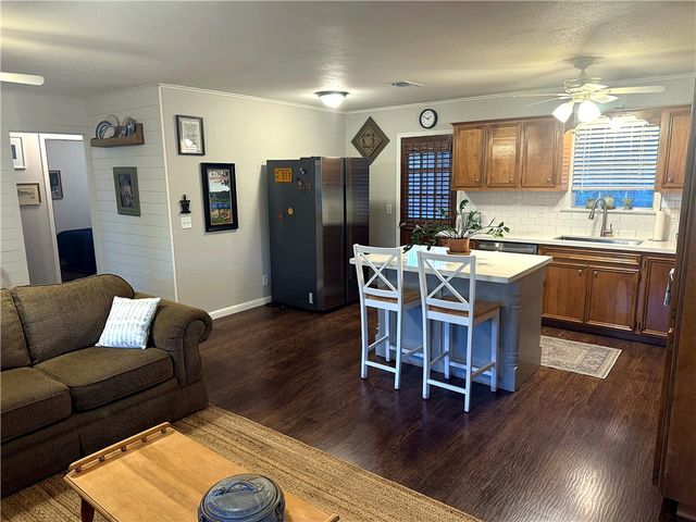 401 Chinaberry Lane, Somerville, TX 77879