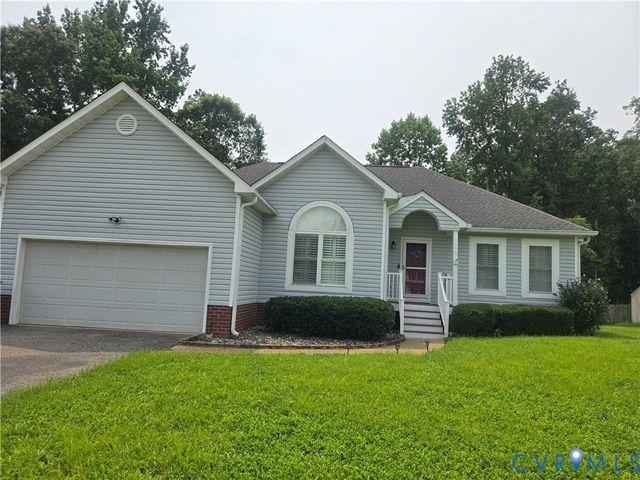12812 Winfree St, Chester, VA 23831