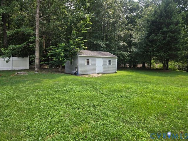 12812 Winfree St, Chester, VA 23831