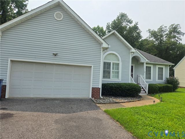 12812 Winfree St, Chester, VA 23831