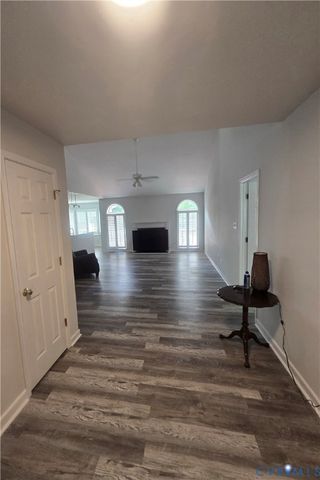 12812 Winfree St, Chester, VA 23831