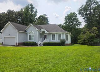 12812 Winfree St, Chester, VA 23831