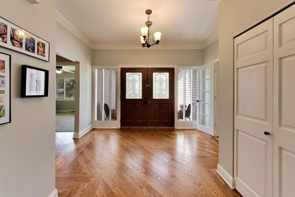 6001 Ross Drive, Woodridge, IL 60517 — photo 3