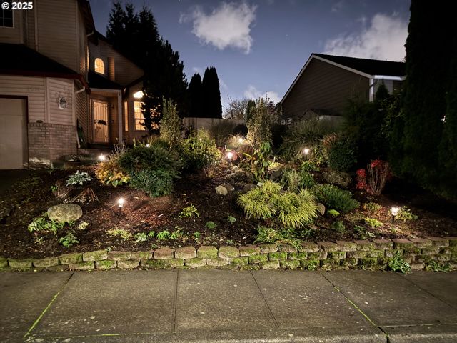 1351 Ne GREENWAY Dr, Gresham, OR 97030