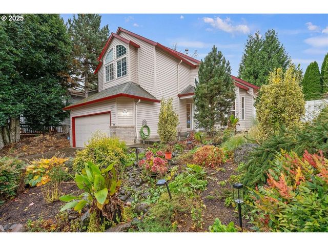 1351 Ne GREENWAY Dr, Gresham, OR 97030