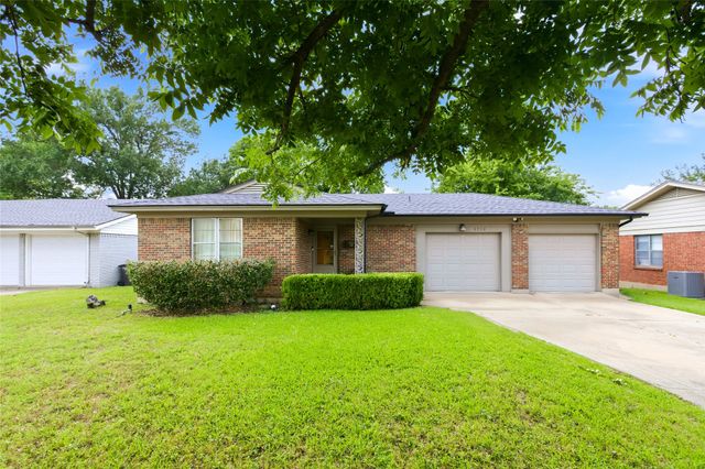 3712 Stadium Drive, Fort Worth, TX 76109