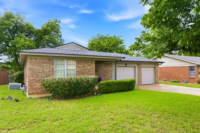 3712 Stadium Drive, Fort Worth, TX 76109