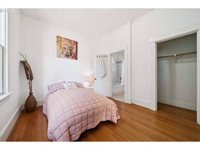 3504 Se SHERMAN St, Portland, OR 97214