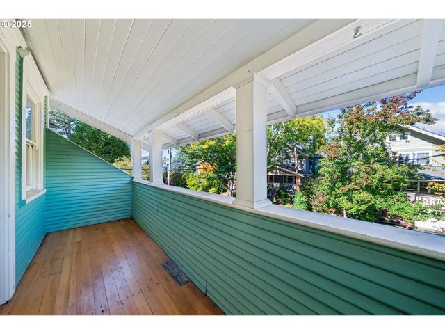 3504 Se SHERMAN St, Portland, OR 97214