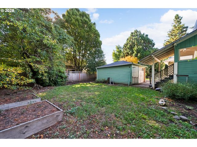 3504 Se SHERMAN St, Portland, OR 97214