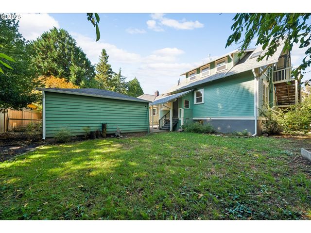 3504 Se SHERMAN St, Portland, OR 97214