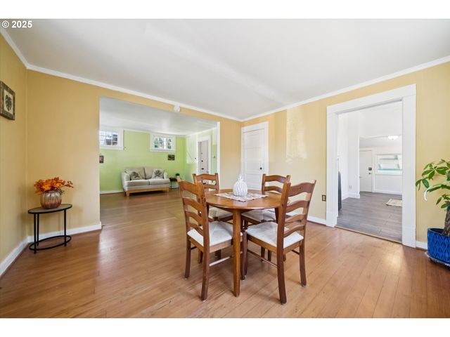 3504 Se SHERMAN St, Portland, OR 97214