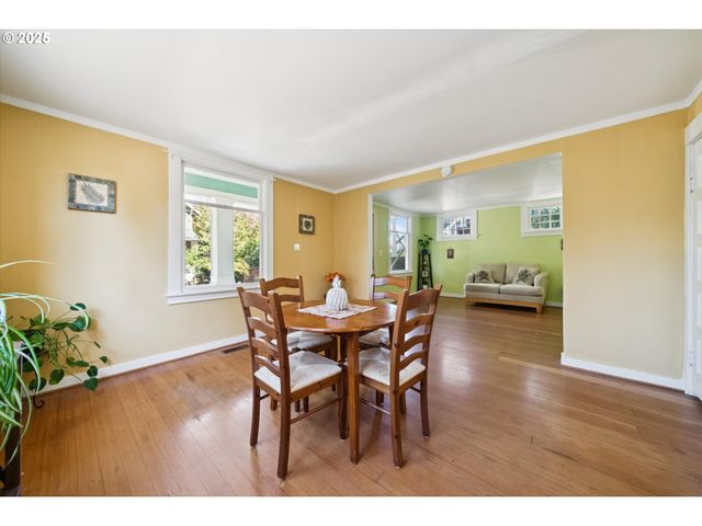 3504 Se SHERMAN St, Portland, OR 97214