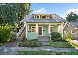 3504 Se SHERMAN St, Portland, OR 97214