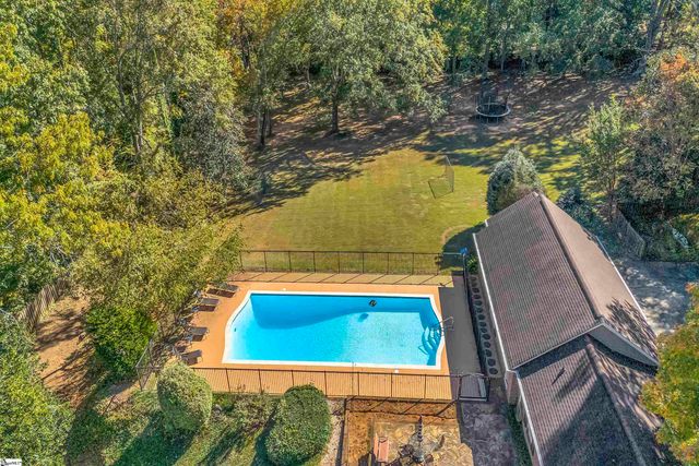 102 Graystone Road, Greenville, SC 29615