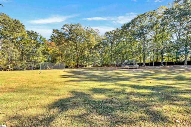 102 Graystone Road, Greenville, SC 29615