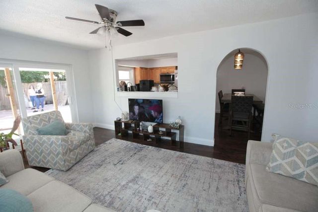 2073 SAN SEBASTIAN WAY N, Clearwater, FL 33763