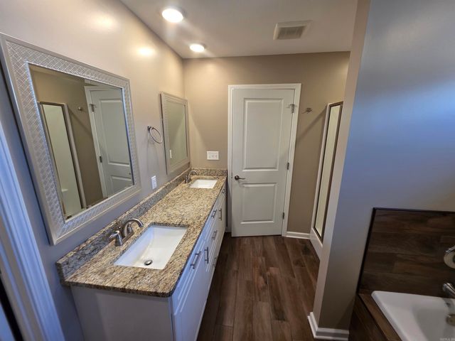 1900 N 26th Street, Paragould, AR 72450