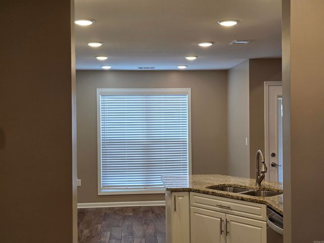 1900 N 26th Street, Paragould, AR 72450