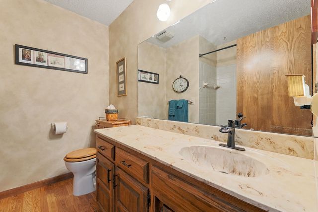 10318 W Alamo, Wichita, KS 67212