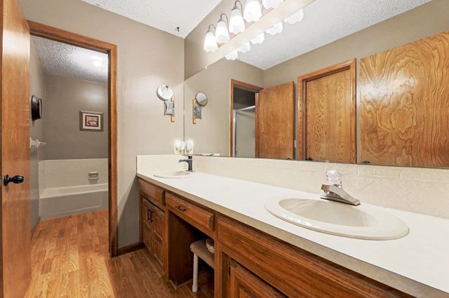 10318 W Alamo, Wichita, KS 67212