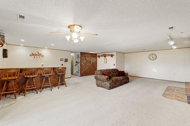 10318 W Alamo, Wichita, KS 67212