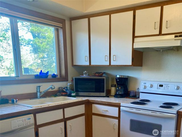 29008 K Lane, Ocean Park, WA 98640