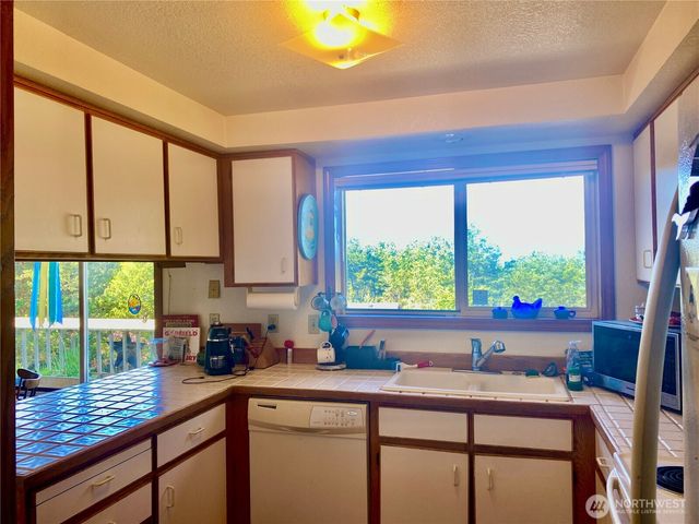 29008 K Lane, Ocean Park, WA 98640