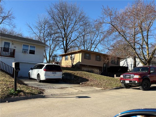 1104 E Halsey Street, Maryville, MO 64468