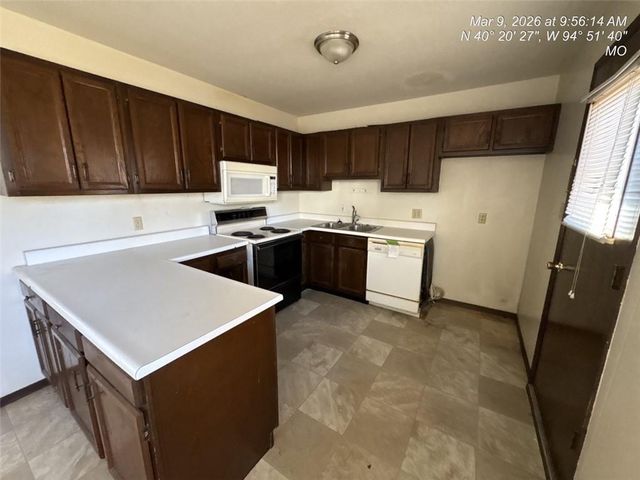 1104 E Halsey Street, Maryville, MO 64468