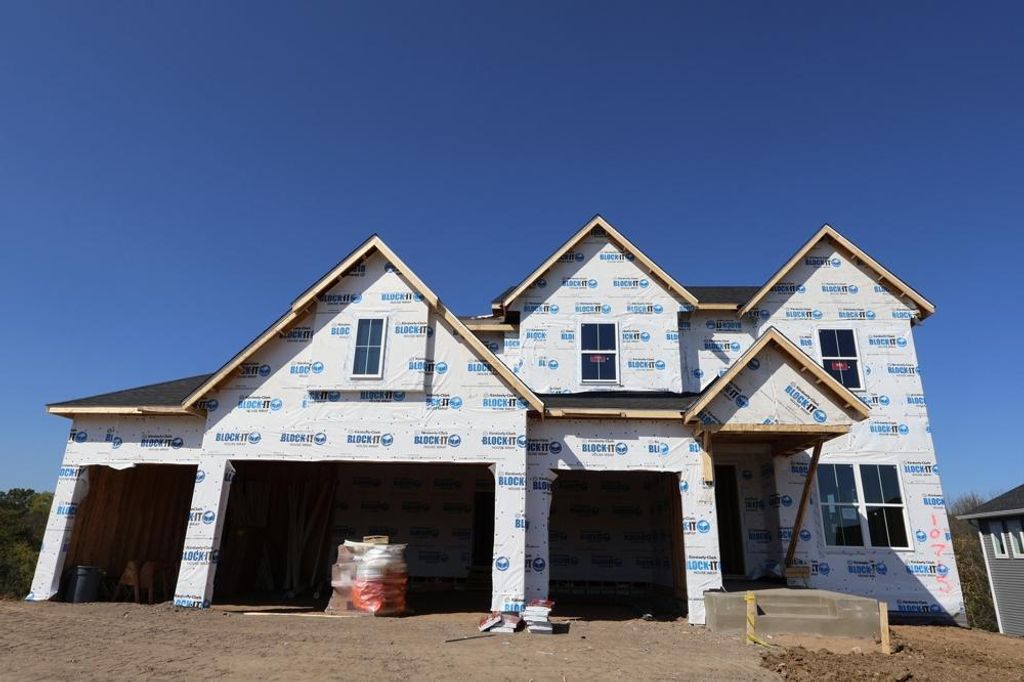 10715 Ithaca Lane N, Maple Grove, MN 55369