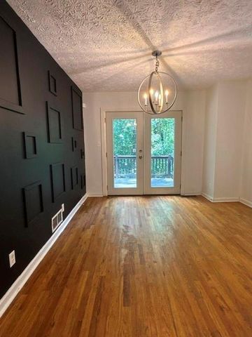 2970 Oxford Road, Atlanta, GA 30349