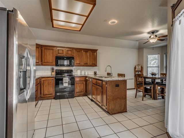 1312 NW 183rd Terrace, Edmond, OK 73012