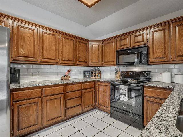1312 NW 183rd Terrace, Edmond, OK 73012