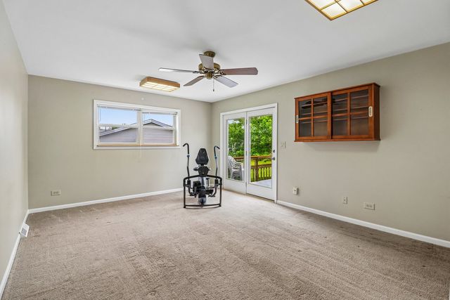 335 Belmont Court, Grayslake, IL 60030