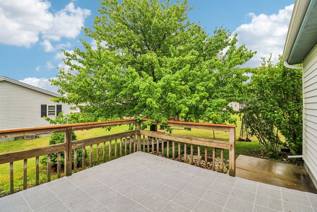 335 Belmont Court, Grayslake, IL 60030