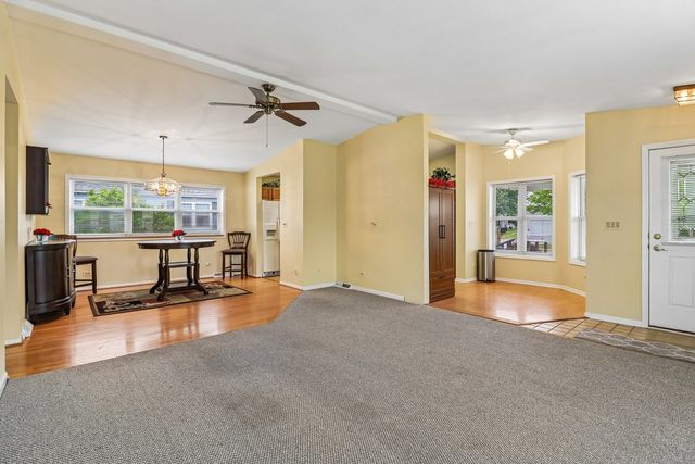 335 Belmont Court, Grayslake, IL 60030