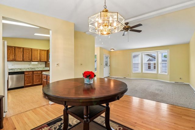 335 Belmont Court, Grayslake, IL 60030