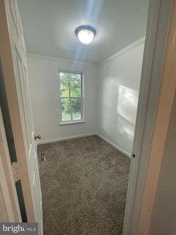 641 49TH ST NE, Washington, DC 20019