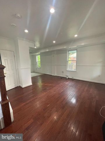 641 49TH ST NE, Washington, DC 20019